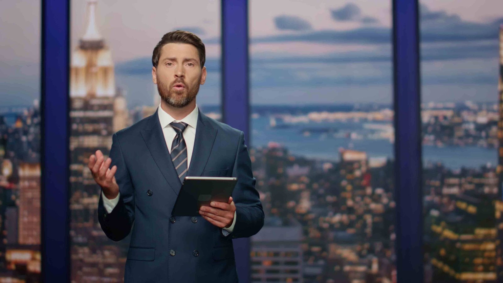 bearded-anchor-man-talking-newscast-multimedia-channel-close-up-daily-news